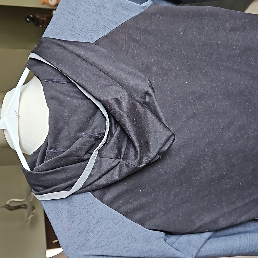 Russell Dri-power Hooded Shirt (boys M-8) - Picture 5 of 5